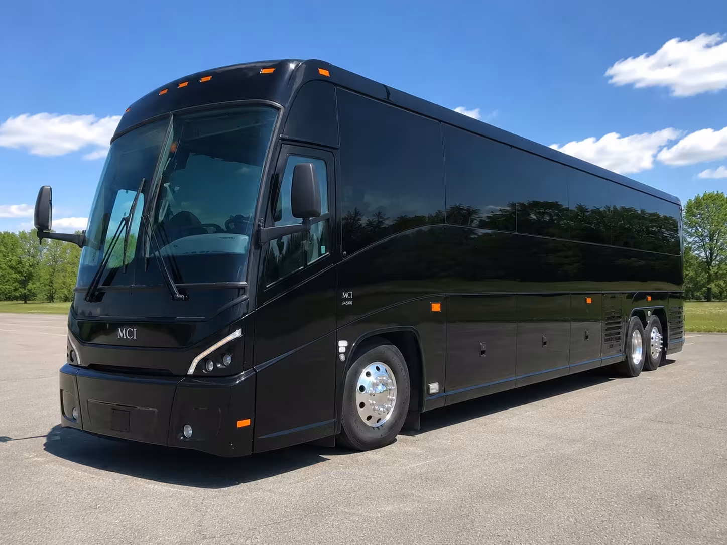 brooklyn park charter bus rentals to target center concerts