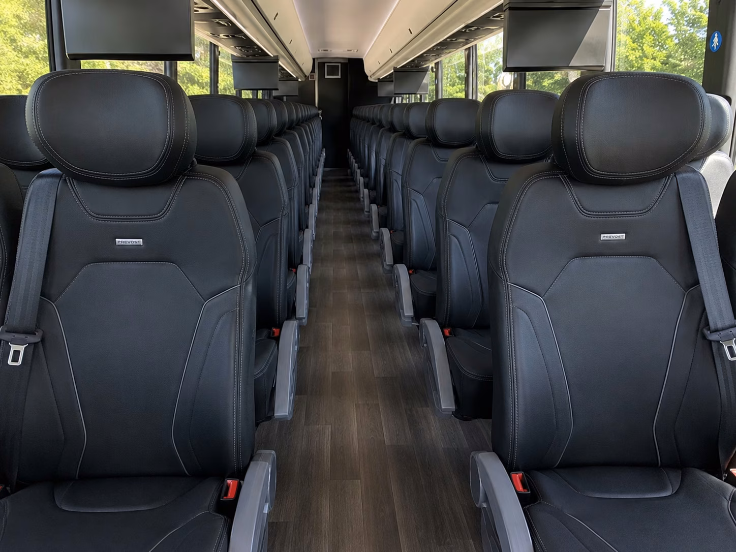 brooklyn park charter buses to msp airport for military units