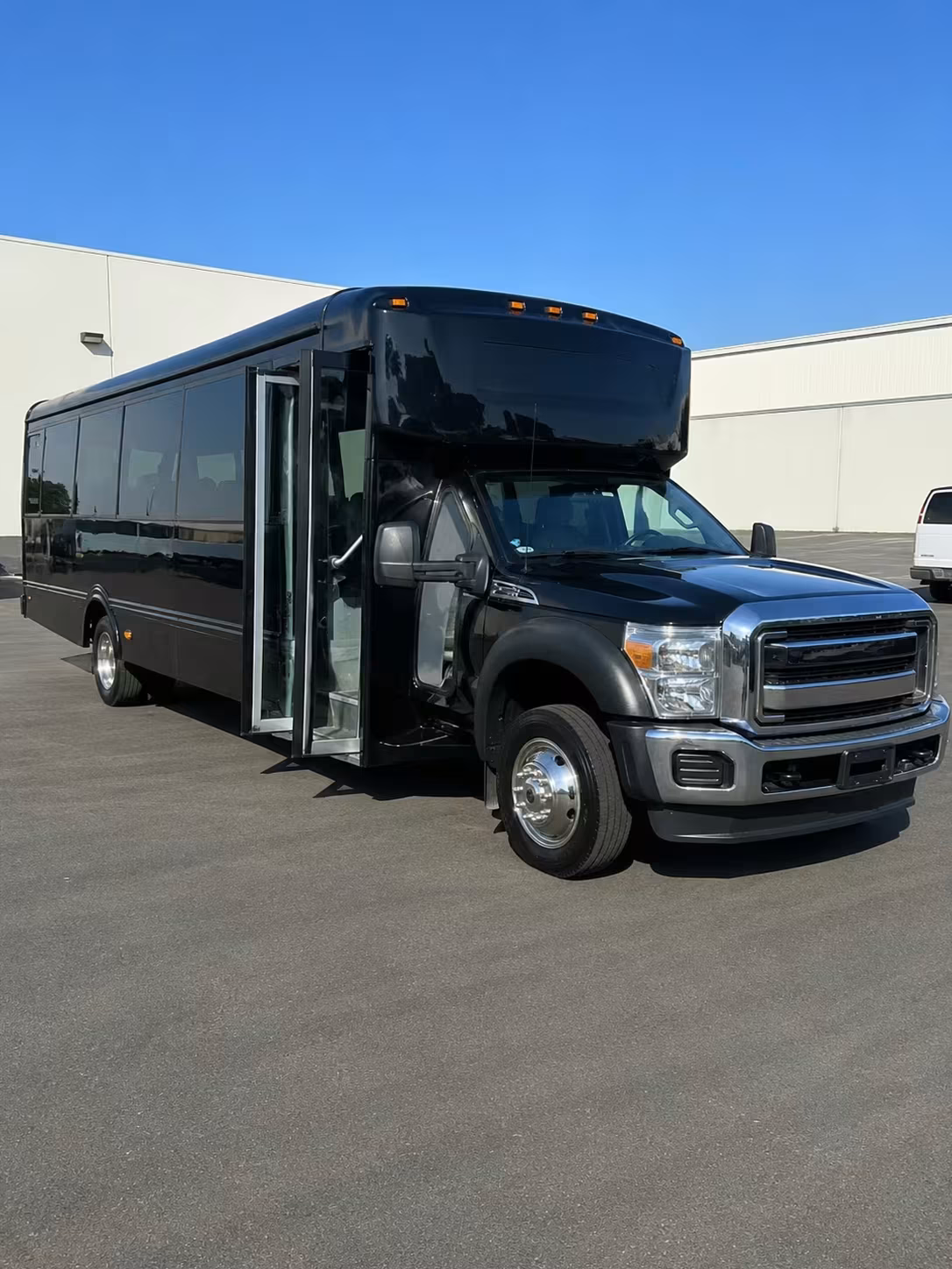 brooklyn park party buses for vikings and allianz field games